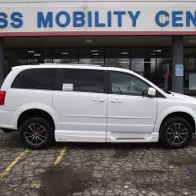 2017 Dodge Grand Caravan SXT with a 3.6L V6 24V VVT Engine – 822